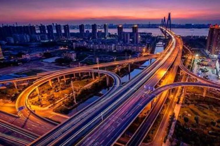 創新引領率先實現(xiàn)東(dōng)部地(dì)區(qū)優化(huà)發展